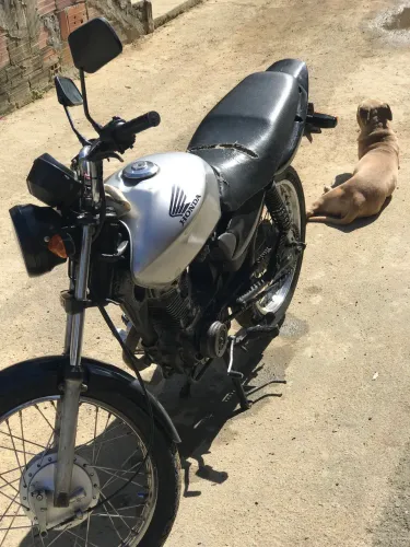 Vareta 125 titan es