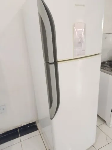 Geladeira Panasonic frost free 387 litros 