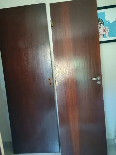 Vendo 2 Portas lâmina de jatobá