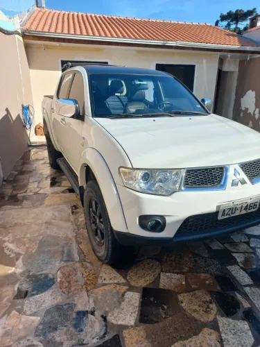 Mitsubishi L200 Triton HPE 3.2 CD TB Int.diesel AUT 2013
