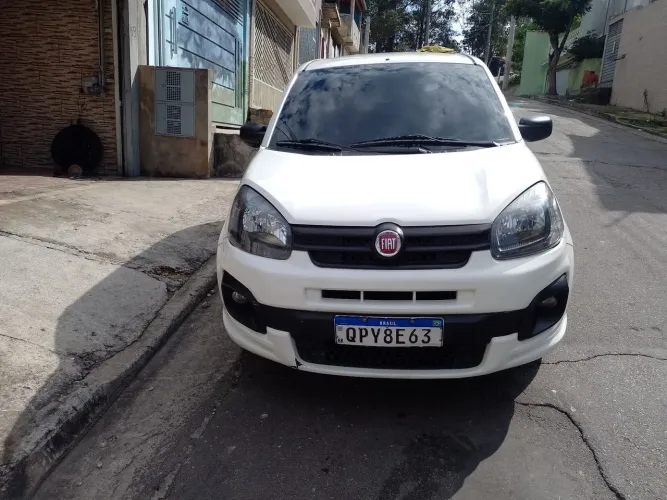 Fiat Uno Attractive 1.0 EVO Fire Flex 8V 5P 2019