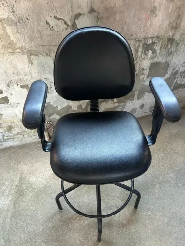 VENDO CADEIRA DE CAIXA PROFISSIONAL
