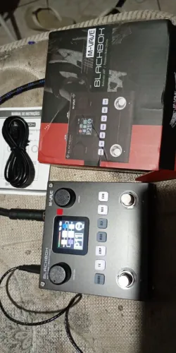Pedaleira interface Black box MWave excelente (faço envio)