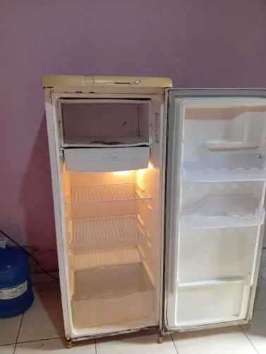 Geladeira Electrolux em boa condições não tem nenhum defeito