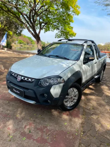 Fiat Strada Adventure 1.8/ 1.8 Locker Flex CE 2013