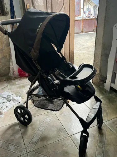 Carrinho de bebê Galzerano em perfeito estado!