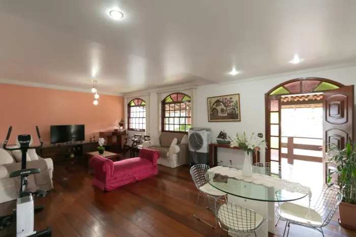 Casa à Venda - São Luíz, 4 Quartos, 340 m2