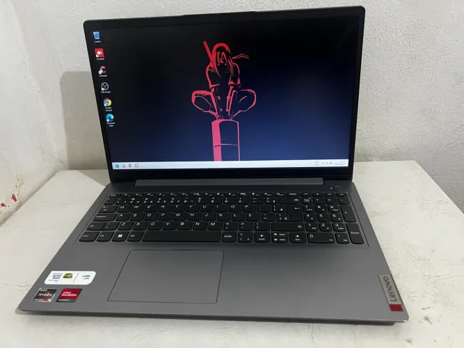 Notebook Lenovo IdeaPad 3 Ryzen 5 5500U 12GB RAM SSD - Excelente Estado