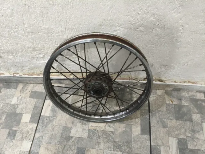 Roda raiada Cg150 a disco