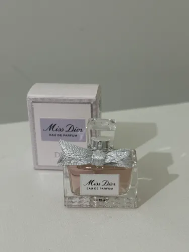 Miniatura Miss Dior