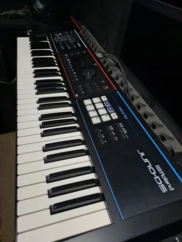 Roland Juno DS 61