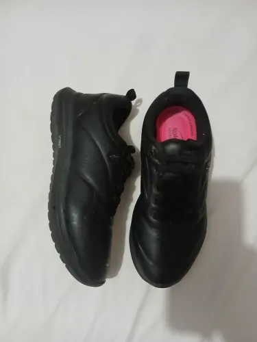 Tenis kolosh preto