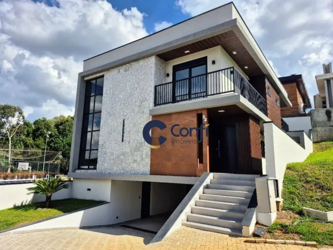 Casa com 4 dormitórios à venda, 330 m² por R$ 2.950.000,00 - São Braz - Curitiba/PR