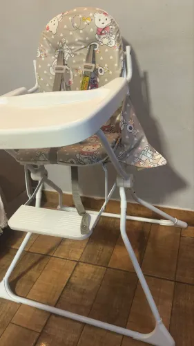 Cadeirinha de alimentação