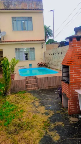 Casa com Piscina em Sepetiba