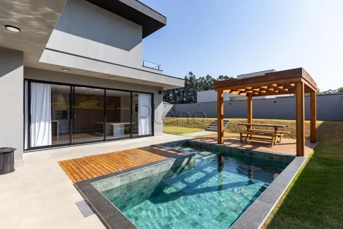 Casa à Venda no Condomínio Ecovilla Boa Vista em Valinhos, no bairro Jardim Portugal.