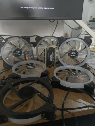 Kit 6 Ventoinhas ARGB 6pinos com Controladora + Controle e Pilhas