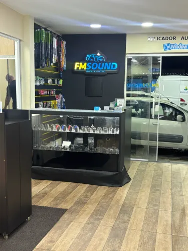 Vagas para instalador de Insulfilm e som e acessórios e Mecânico !!!
