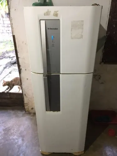 GELADEIRA FROSFREE MUITO BOA!