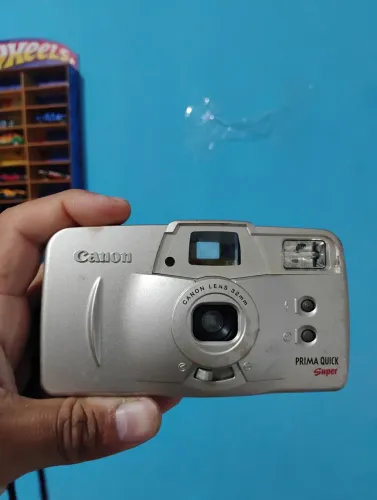 Camera analógica Canon Prima Quick Super