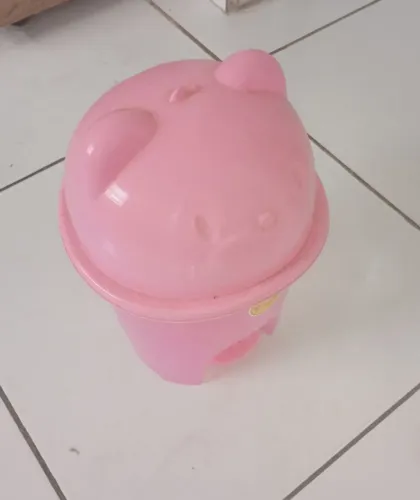 Lixeira para quarto bebê 