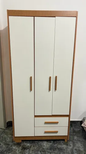 Guarda-roupa infantil