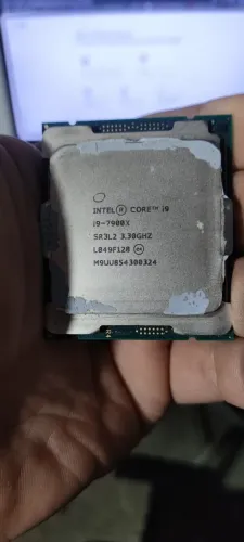 Processador: Core I9 - 7900X