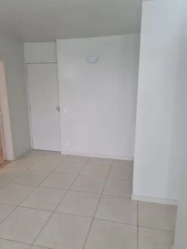 Excelente oportunidade na Asa Norte - 2 Quartos amplo e seguro na Asa Norte com Garagem