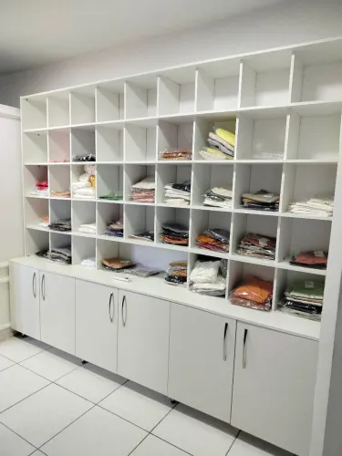 Vendo móvel para loja