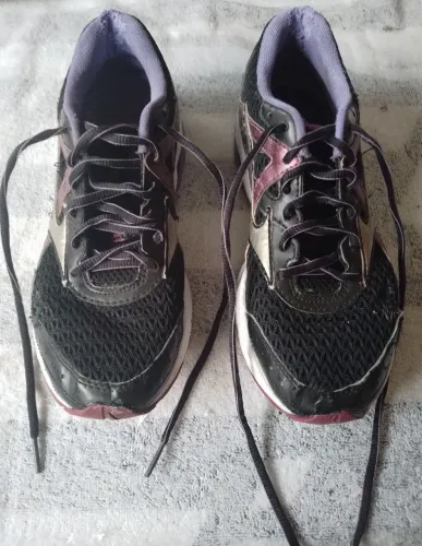 Tênis Mizuno feminino tamanho 37 usado em ótimas condições
