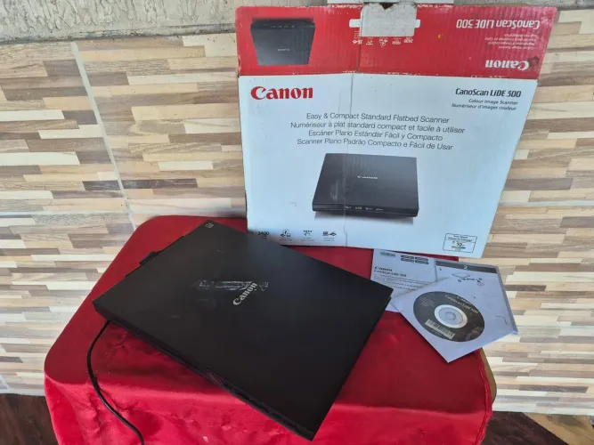 Vendo Scanner Canon Líde 300 Com Resolução de 2400 dpi Excelente 