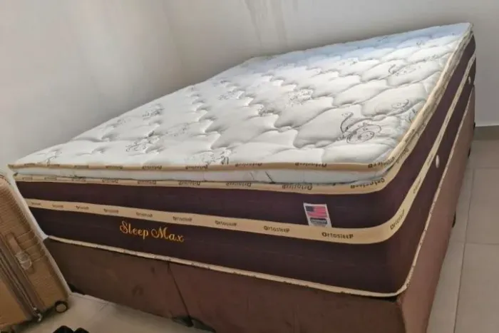 Cama Queen. Cama alta Frete grátis