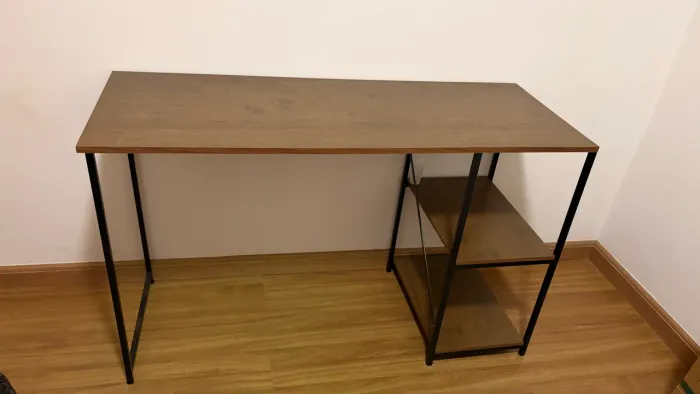 Mesa de estudo/escritório modelo industrial 1,20m X 0,74m