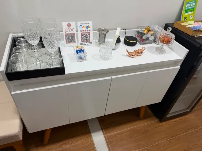 Aparador ou Rack para sala ou escritório
