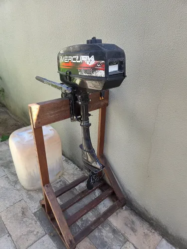 Motor de popa Mercury 3.3 hp