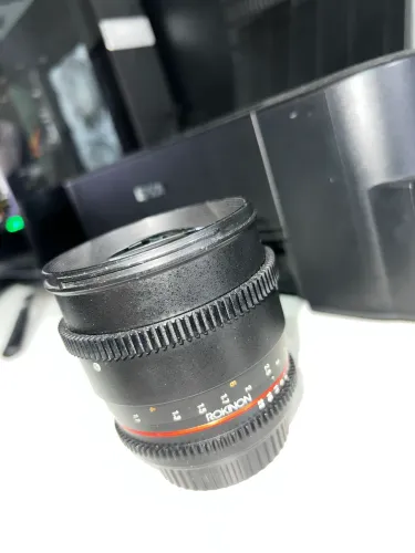 Lente Rokinon 1.5/85mm