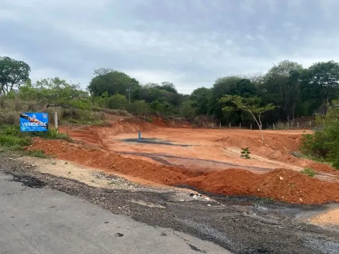 Terreno industrial 2.000 m² na Estrada da Produção
