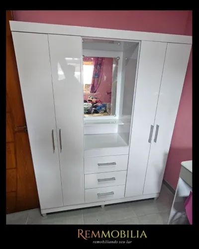 GUARDA ROUPA COM ESPELHO - NOVO / ENTREGAMOS