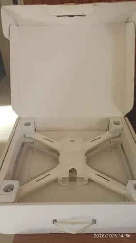 Xiaomi Mi Drone 4K + Controle Original | Para Peças/Conserto