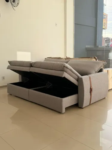 Modelo vira cama com ótimo aproveitamento interno 