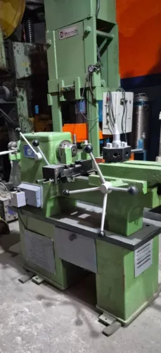 Torno Revólver IRAM Ø1 1/2<br>Apenas R$5.900.