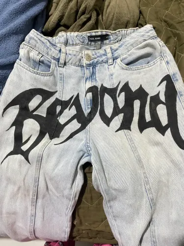 Calça jeans azul personalizada