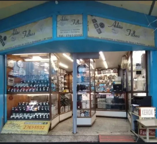 LOJA NO CALÇADÃO DE BELFORD ROXO DE FRENTE PRA RUA, MONTADA.