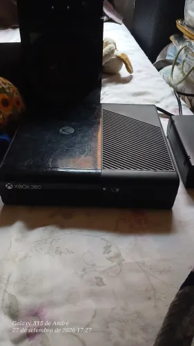 XBOX 36O super slim