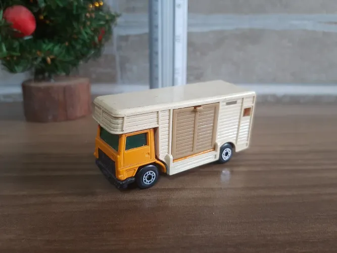 Carrinho Matchbox superfast n° 40 Horse box 1977 Lesney products,  LEIA DESCRIÇÃO.