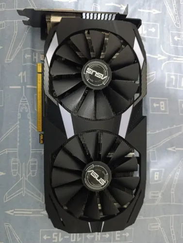 Rx 590 Asus 8GB GME