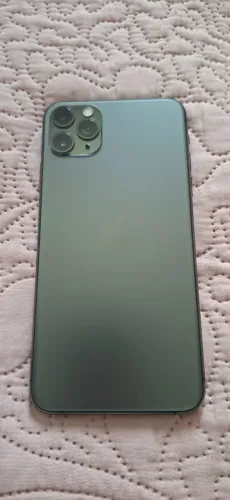 iPhone 11 Pro Max 64GB - sem riscos, com acessórios