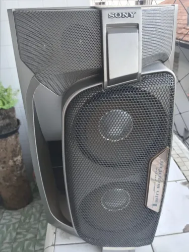 Quatro Caixas de Som: Duas Sony SS-GRX9900 e Duas sistema Novik customizadas