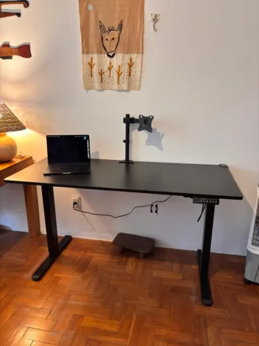 Mesa escritório regulagem de altura elétrica
