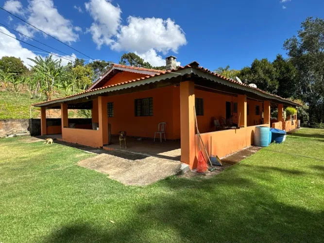 Sítio / Chácara para Venda em Toledo, Moinho, 3 dormitórios, 2 banheiros